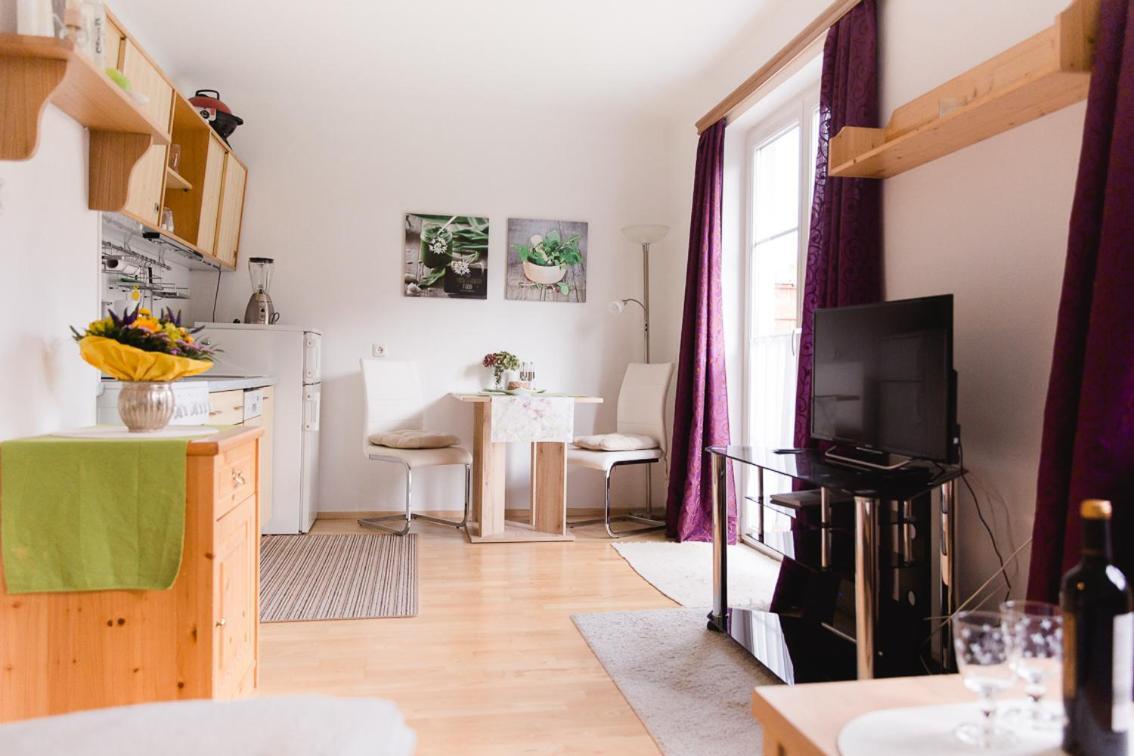 Wohnung Am See Steinbach am Attersee Exterior photo